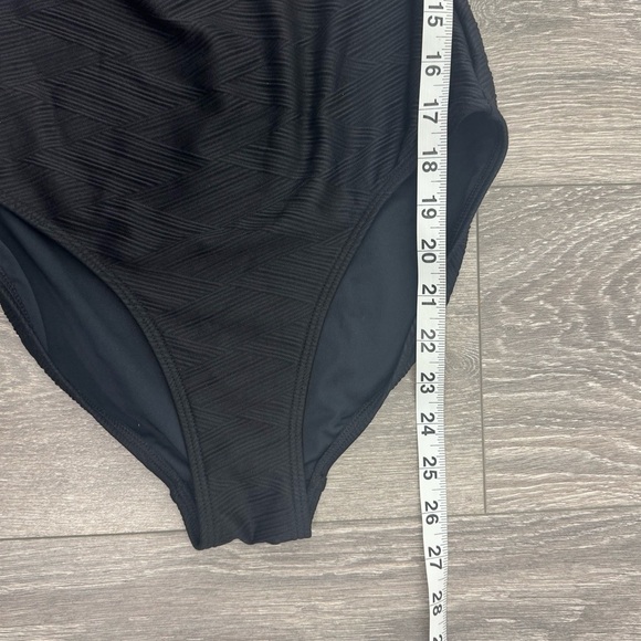 NIPTUCK SWIM Black Gamma Texture Luka Bandeau One Piece Size 6 - Picture 14 of 14